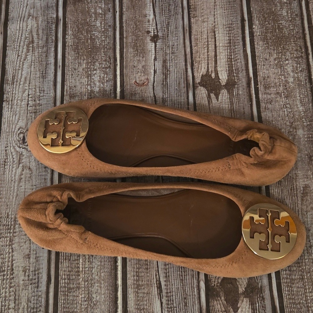 Sz 9 M Tory Burch Reva Brown Suede Gold Logo Medallion Ballet Flats VGUC!